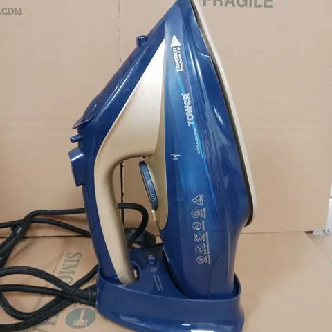 TOWER 2400W CORDLESS STEAM IRON