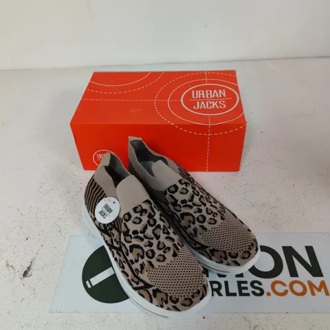 URBAN JACKS LEOPARD PRINT SLIP-ON TRAINERS – UK 6