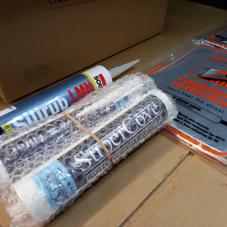 LOT OF APPROX 10 ASSORTED HOUSEHOL/DIY RELATED ITEMS TO INCLUDE: RADIATOR REFLECTORS, VENT, KITCHEN TAP