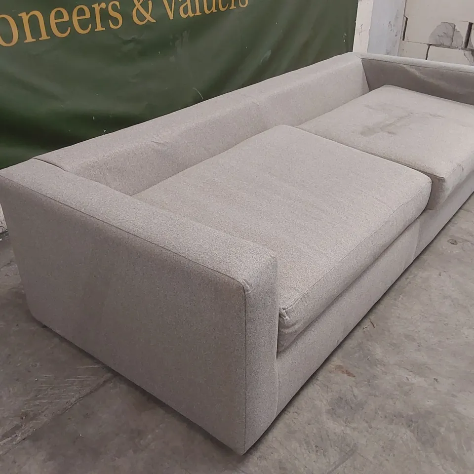 QUALITY DESIGNER LARGE 4 SEATER FABRIC UPHOLSTERED SOFA BED 