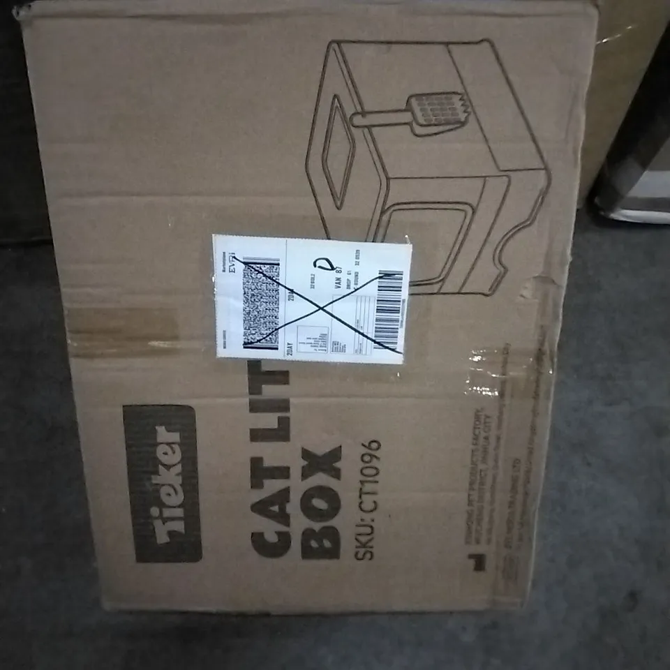 BOXED TIEKER CAT LITTER BOX