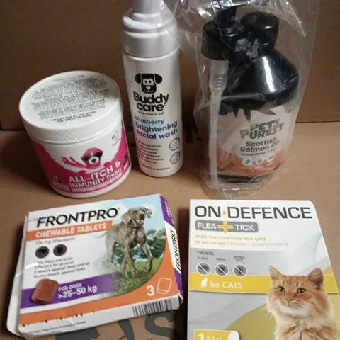 APPROXIMATELY 20 ASSORTED PET CARE PRODUCTS TO INCLUDE ON DEFENCE, FRONT PRO, IMMUNITY TREATS ETC 