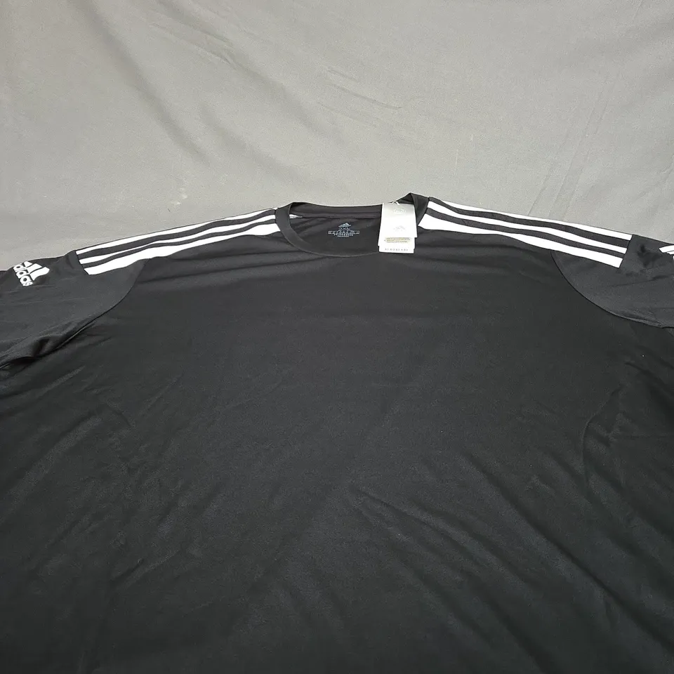 ADIDAS CASUAL TEE SIZE 2XL