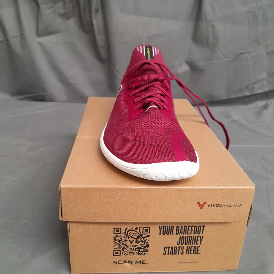 BOXED PAIR OF  VIVOBAREFOOT PRIMUS LITE KNIT SHOES SIZE EU 43 