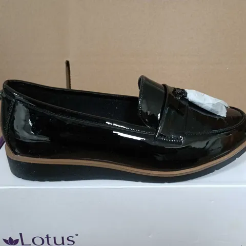 BOXED PAIR OF LOTUS WOMEN'S PATENT LEATHER LOAFERS – BLACK - UK SIZE 5