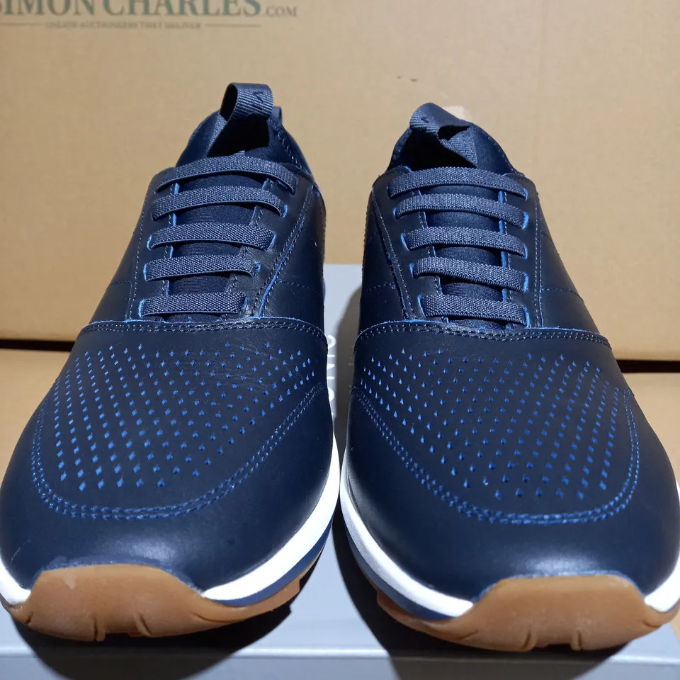 VIONIC TRENT NAVY LEATHER MENS TRAINERS - SIZE 9
