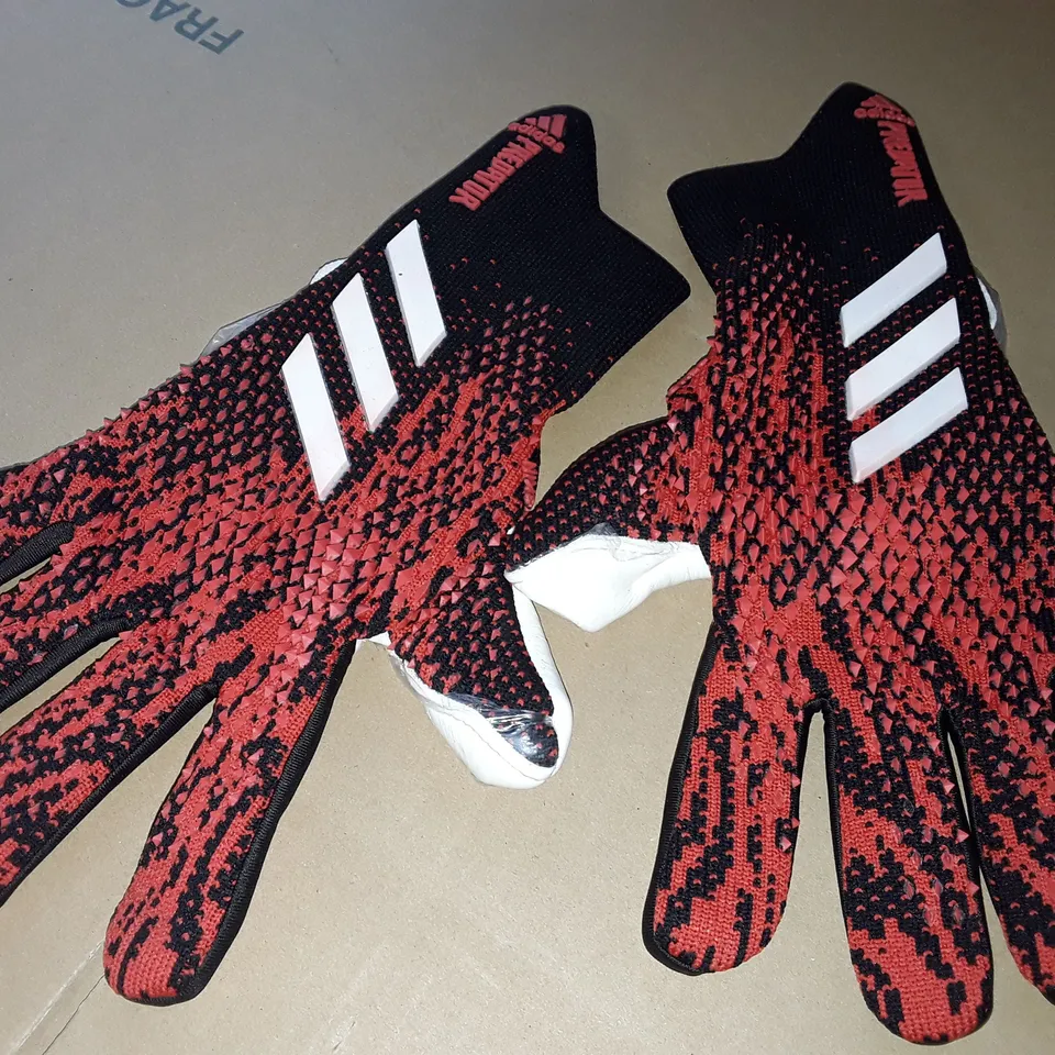 ADIDAS PREDATOR GOAL KEEPER GLOVES