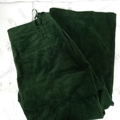 TOPSHOP TROUSERS IN GREEN SIZE 16