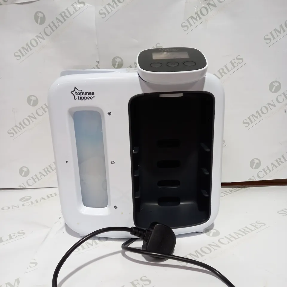 TOMMEE TIPPEE DAY AND NIGHT PEFECT PREP MACHINE