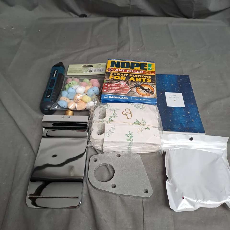 APPROXIMATELY 20 ASSORTED HOUSEHOLD ITEMS TOO INCLUDE ANT KILLER , NOTE BOOK , ELECTRIC SCREWDRIVER 