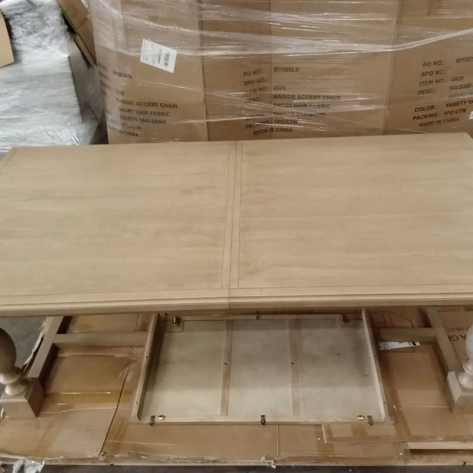 VANCOUVER EXTENDING DINING TABLE
