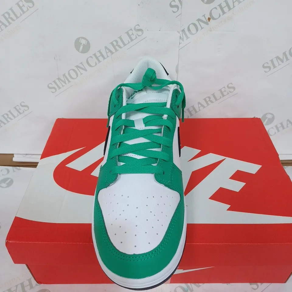 BOXED PAIR OF NIKE DUNK LOW TRAINERS - STADIUM GREEN, BLACK, WHITE / SIZE: 10 UK