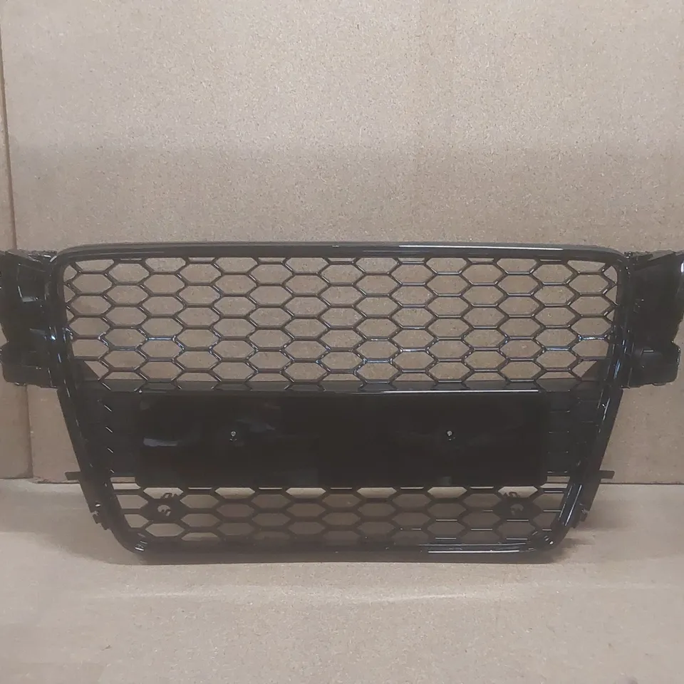 BOXED AUDI RS FRONT GRILL