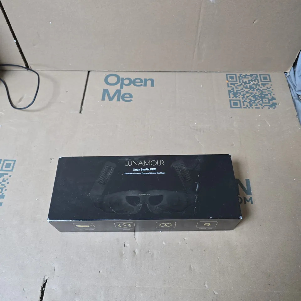 BOXED LUNAMOUR ONYX EYE FIX PRO 