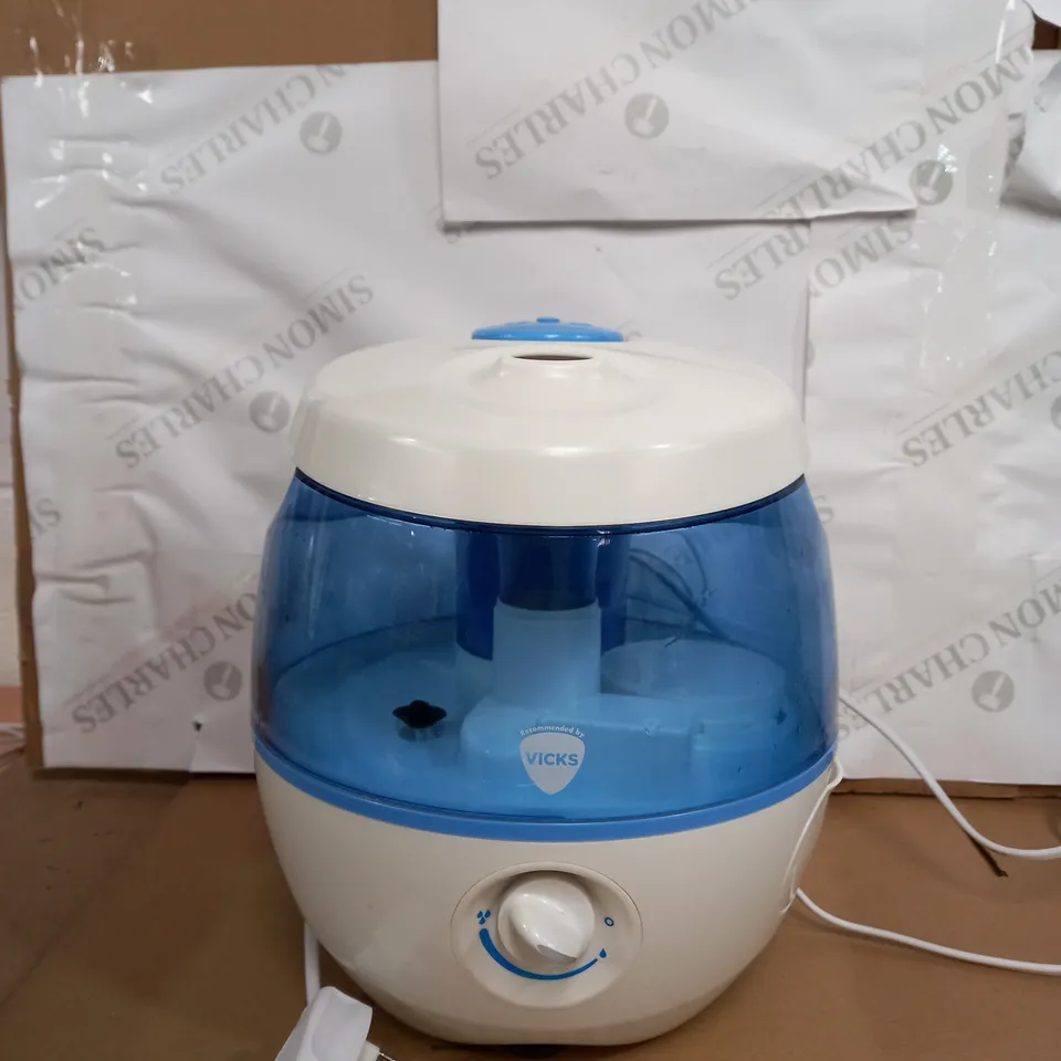 VICKS VUL575 SWEET DREAMS COOL MIST HUMIDIFIER WITH IMAGE PROJECTOR