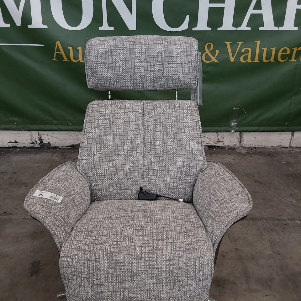 QUALITY BRITISH DESIGNER G PLAN OSLO POWER RECLINING SWIVEL CHAIR REMCO LIGHT GREY FABRIC 