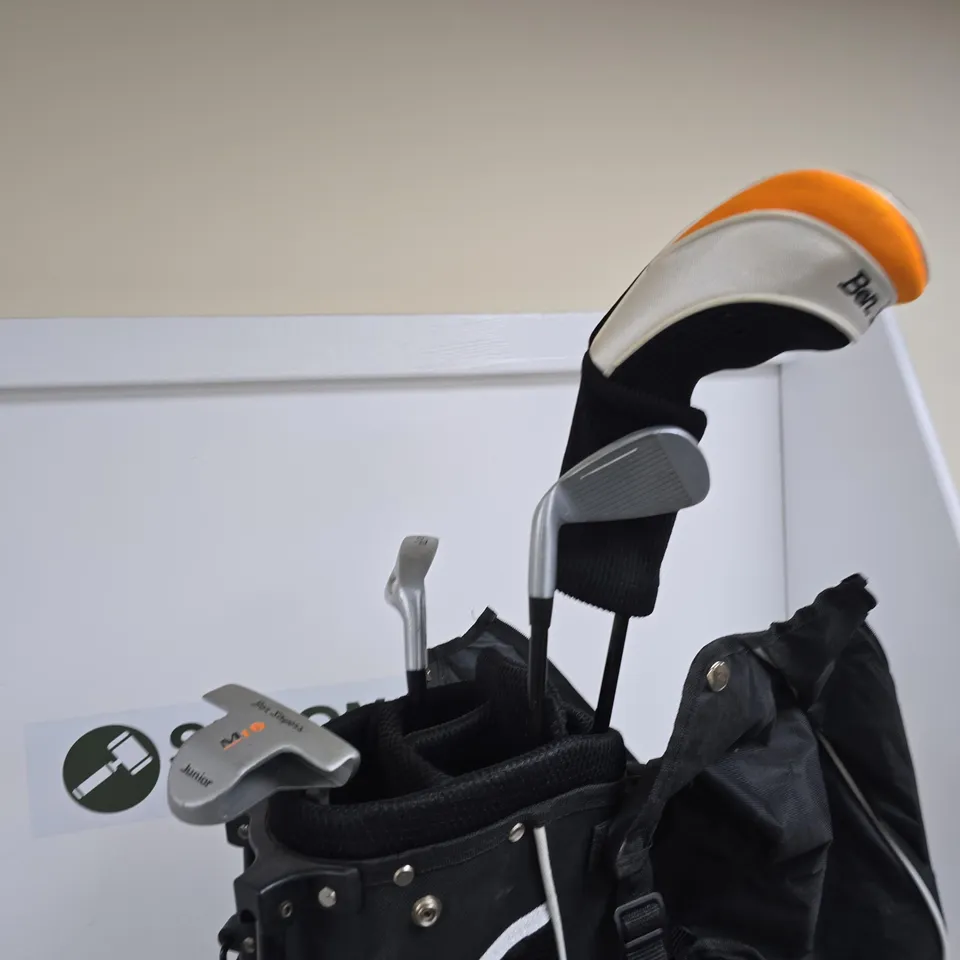 BEN SAYERS M16 GOLF BAG WITH CLUBS