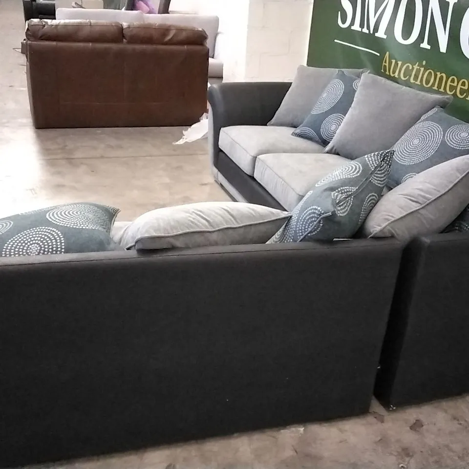 BAGGED DANUBE TRUE CORNER RIGHT HAND SOFA SECTION IN BLACK/GREY