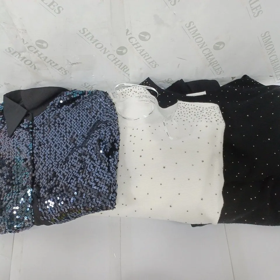 5 ASSORTED APRICOT CLOTHING TO INCLUDE BUTTON SHIRT IN GUNMETAL SIZE 10, BATWING JUMPER IN BLACK SIZE 10, BATWING JUMPER IN CREAM SIZE 10
