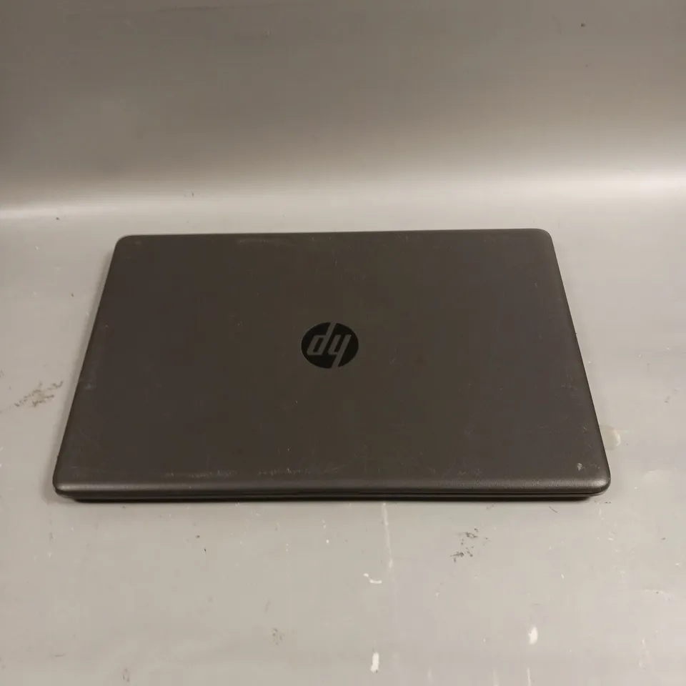 HP 255 G7 LAPTOP IN GREY