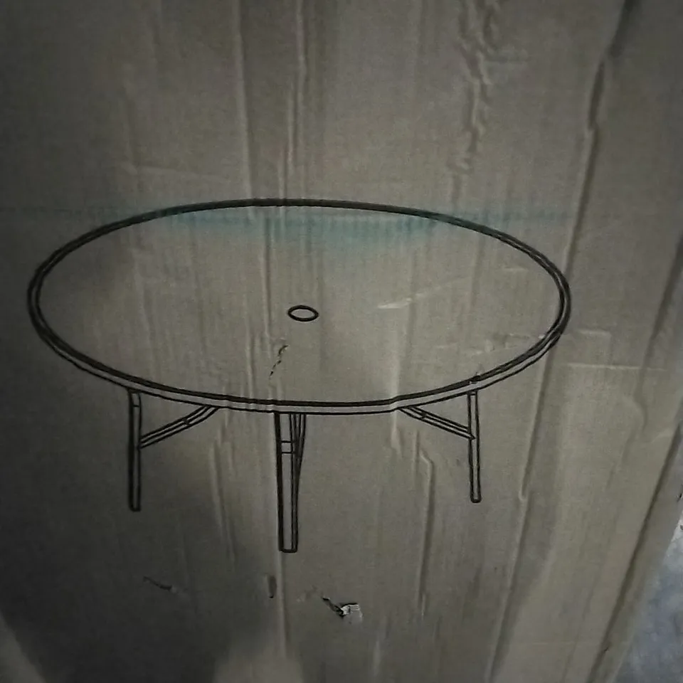 BOXED BREEINS GLASS TABLE LG0887