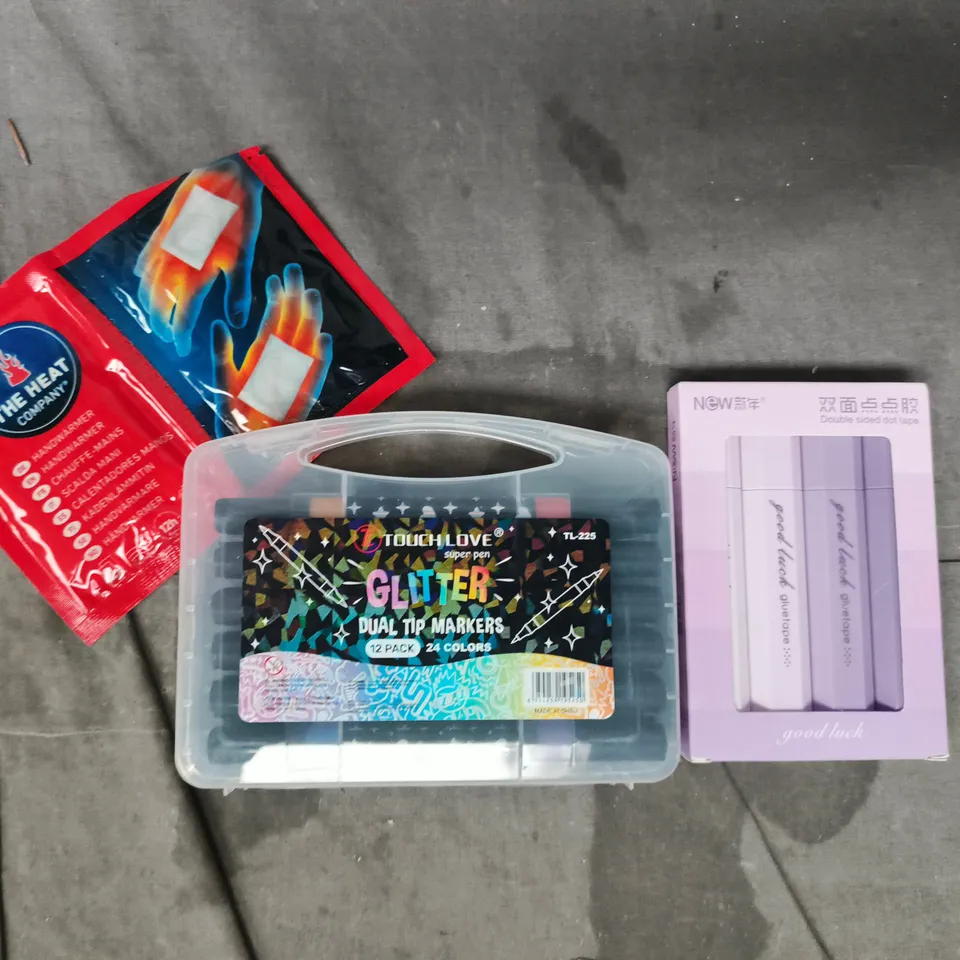 APPROXIMATELY 25 ASSORTED HOUSEHOLD ITEMS TO INCLUDE HANDWARMER, DOUBLE SIDED DOT TAPE, GLITTER DUAL TIP MARKERS, ETC