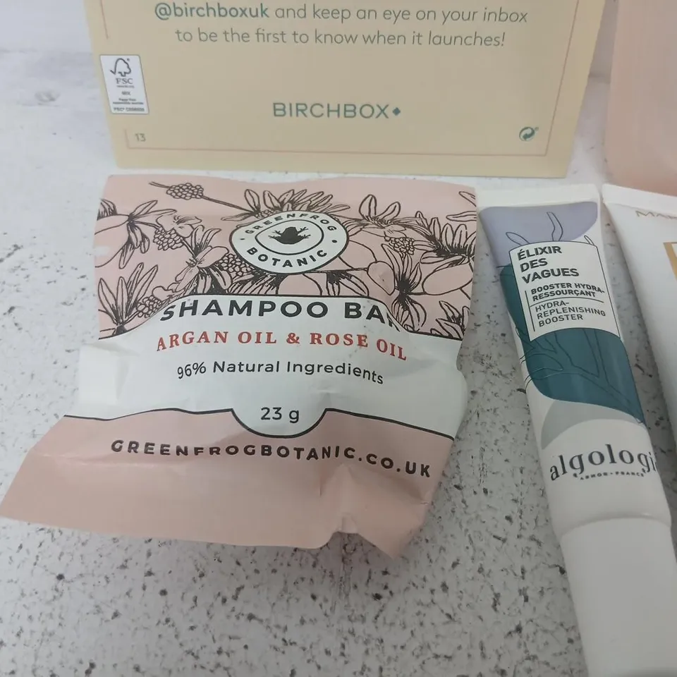 BIRCHBOX SUSTAINABLE FAVOURITES – BEAUTY & SKINCARE SAMPLES KIT ( BOXED )