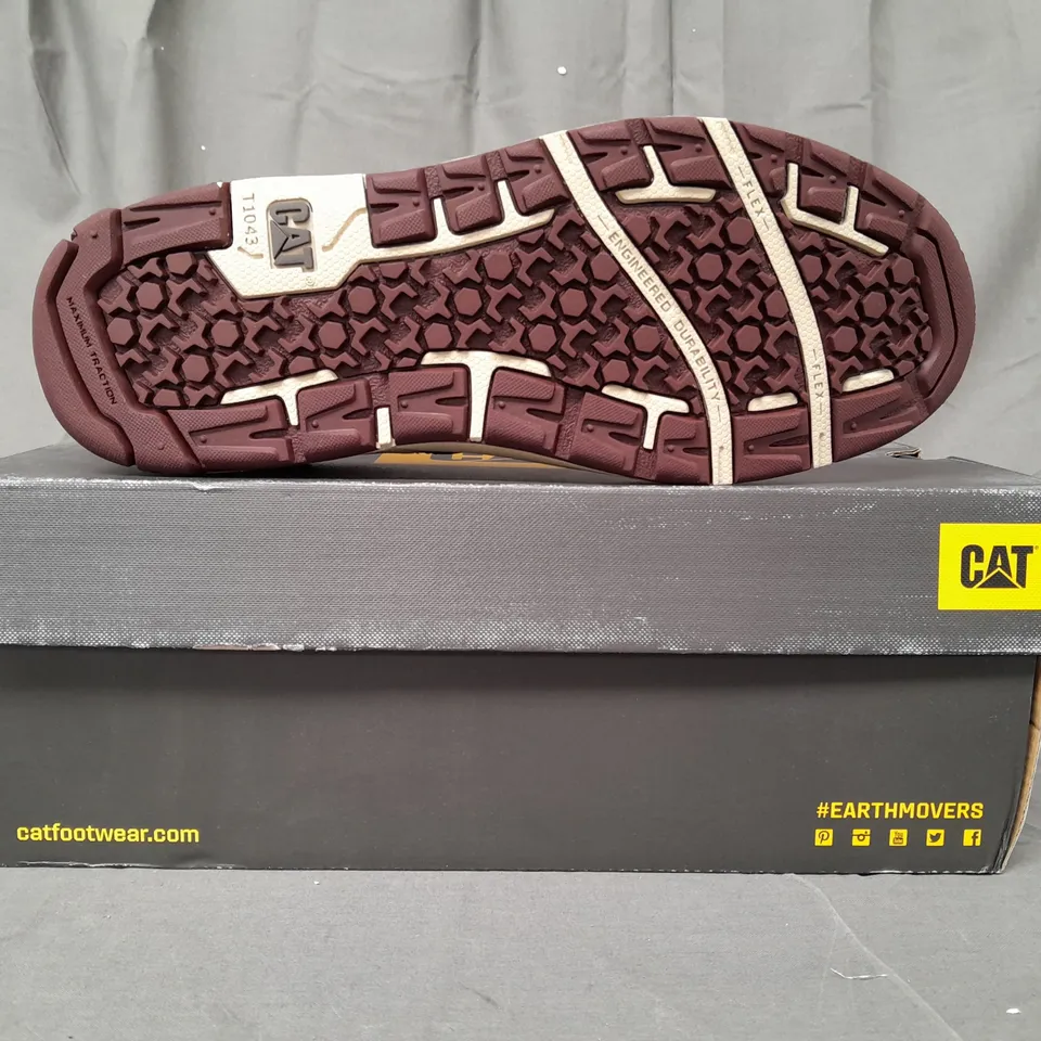 BOXED PAIR OF CAT SHOES IN BROWN UK SIZE 8