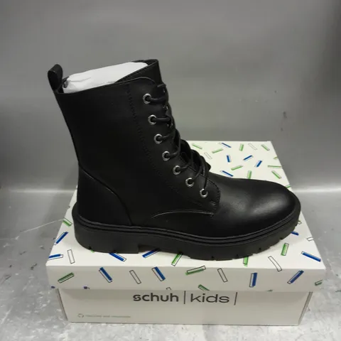 BOXED PAIR OF SCHUH KIDS CELINE LACE UP BOOT IN BLACK SIZE UK 4