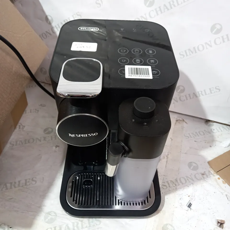 BOXED DELONGHI NESPRESSO COFFEE MAKER 