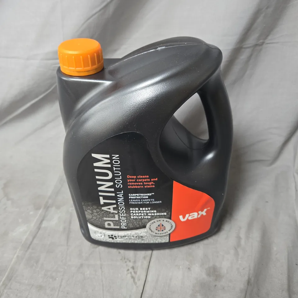 VAX PLATINUM PROFESSIONAL CARPET CLEANING SOLUTION – BLACK BOTTLE WITH ORANGE CAP
