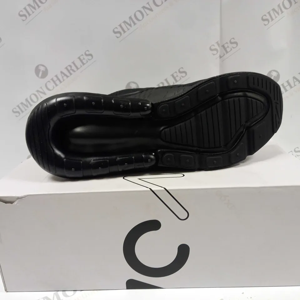 BOXED PAIR OF NIKE AH8050 AIR MAX 270 IN BLACK UK SIZE 10