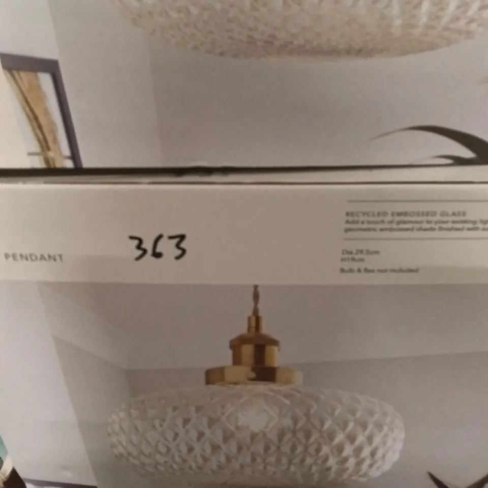 BOXED SILAS EASY FIT LIGHT PENDANT 