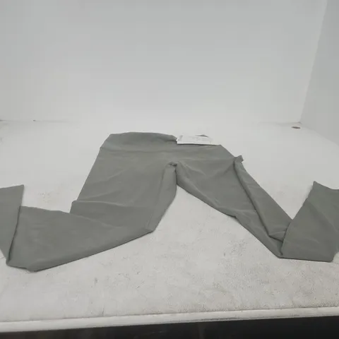 LULULEMON WUNDER TRAIN NO LINE HR TIGHT 28" – WOMEN'S LEGGINGS