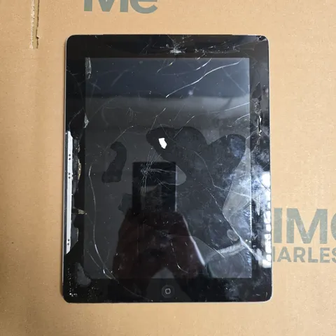 APPLE IPAD (4TH GEN)