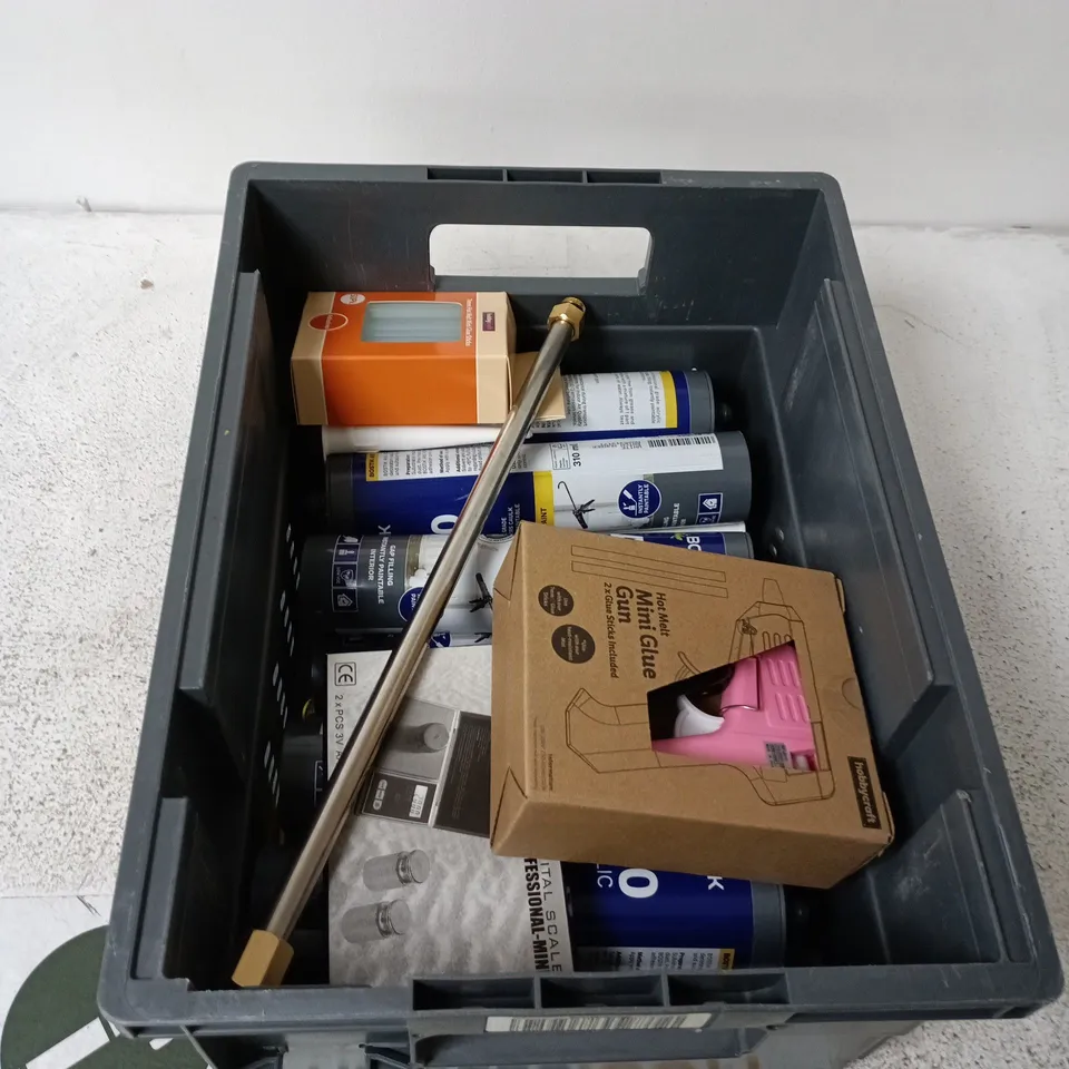 APPROXIMATELY 10 ASSORTED HOUSEHOLD ITEMS INCLUDING A80 ACRYLIC, GLUE GUN, SCALES ETC.