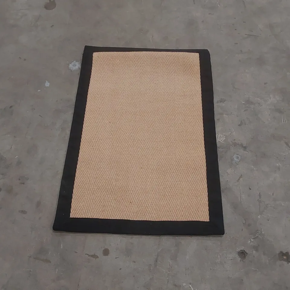 QUALITY DESIGNER AREA RUG - APPROXIMATELY 90 x 60cm