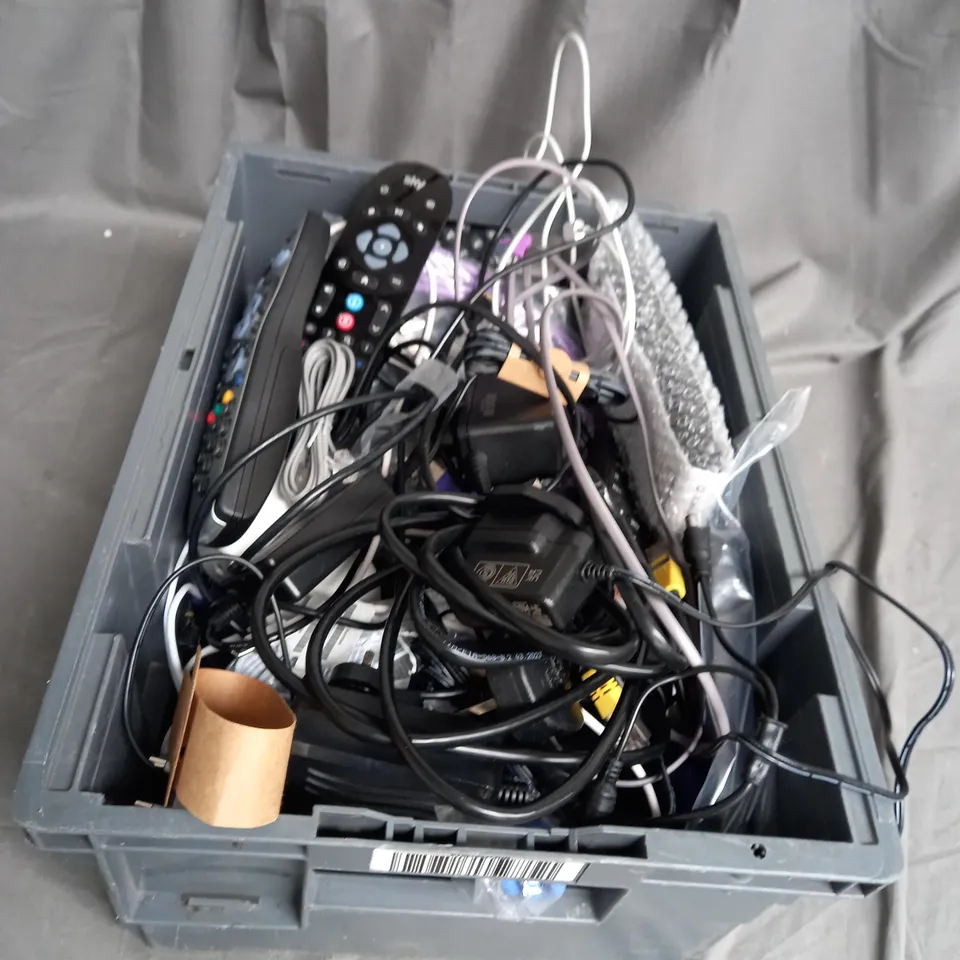 LARGE QUANTITY OF ASSORTED ELECTRICAL PRODUCTS AND ACCESSORIES TO INCLUDE; WIFI BOXES  , PLUGS AND CABLES 