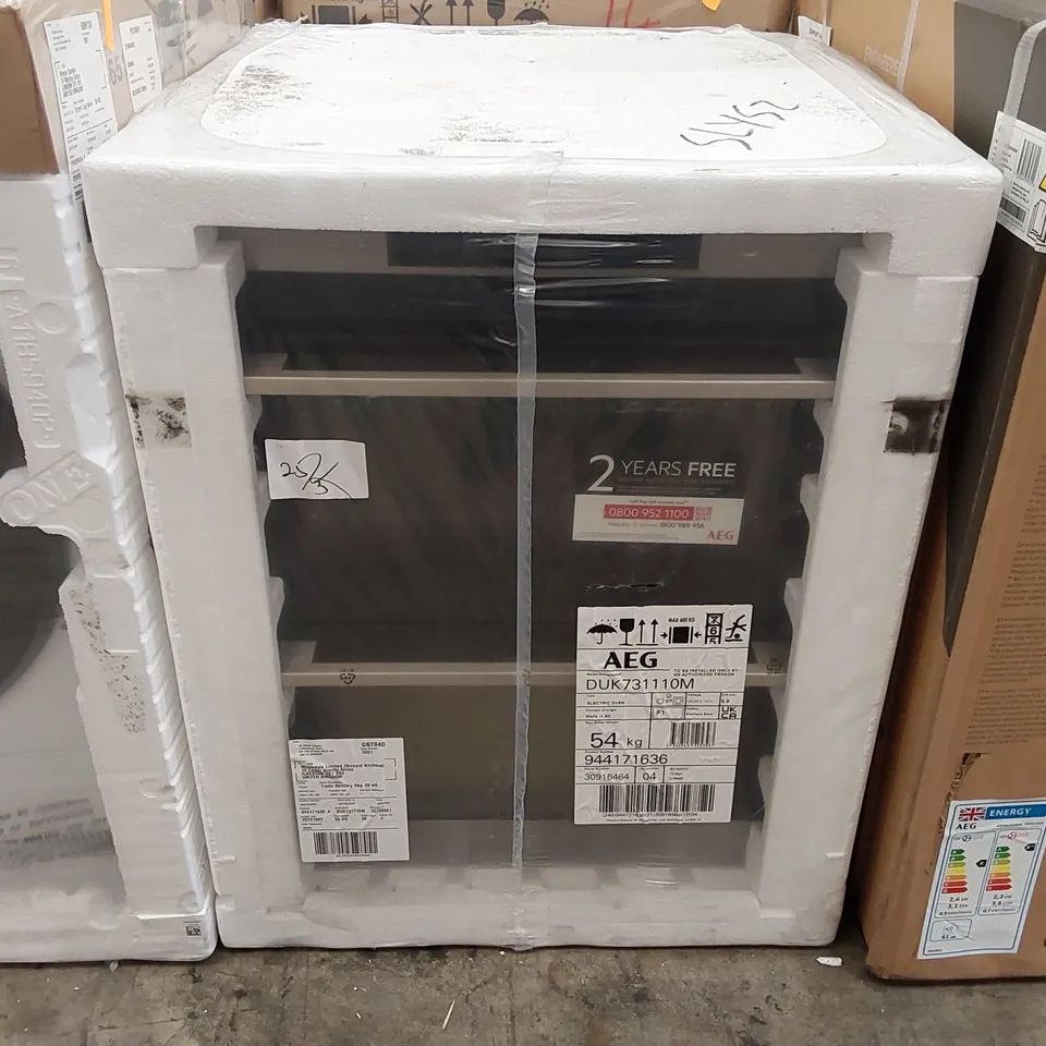 AEG BUILT-UNDER DOUBLE OVEN DUK731110M STAINLESS STEEL