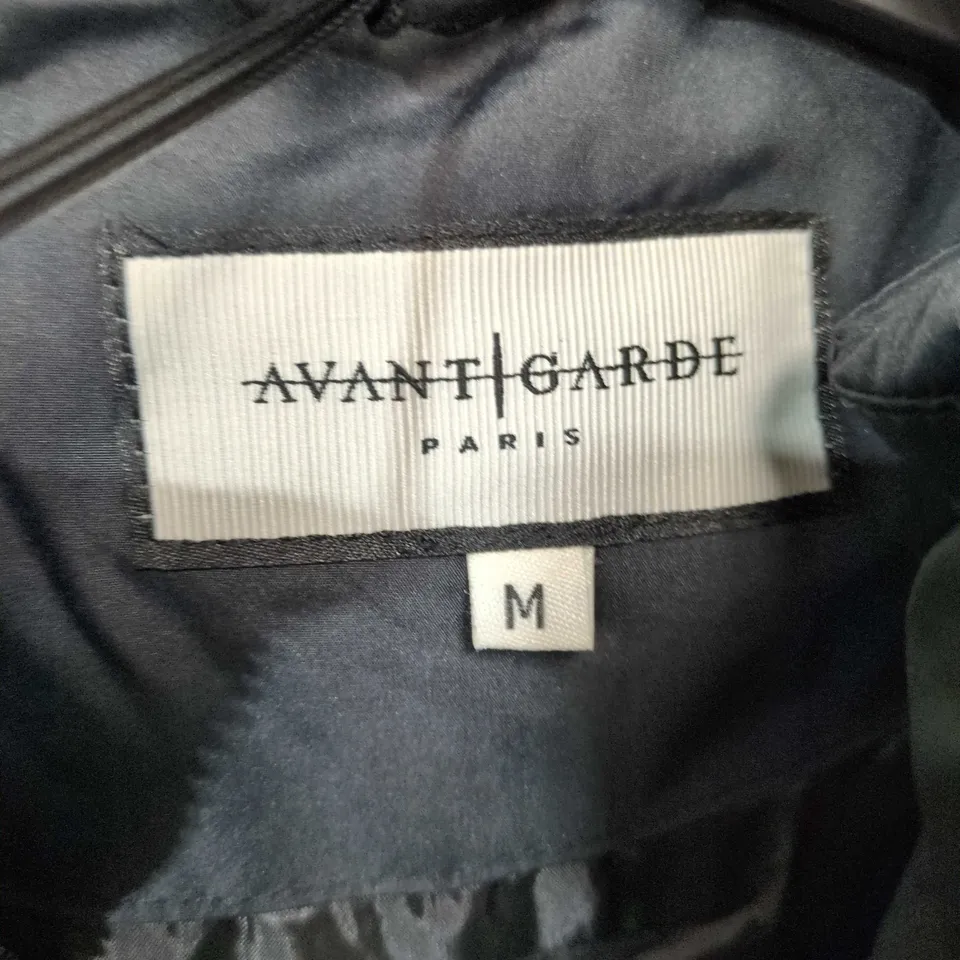 AVANT GARDE PARIS MEN’S PUFFER JACKET – UK M