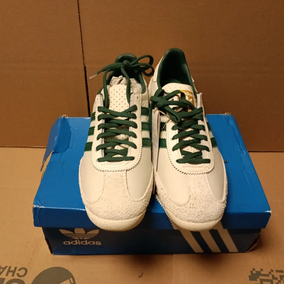 BOXED PAIR OF ADIDAS SL 72 OG WOMENS TRAINERS WHITE - UK 5