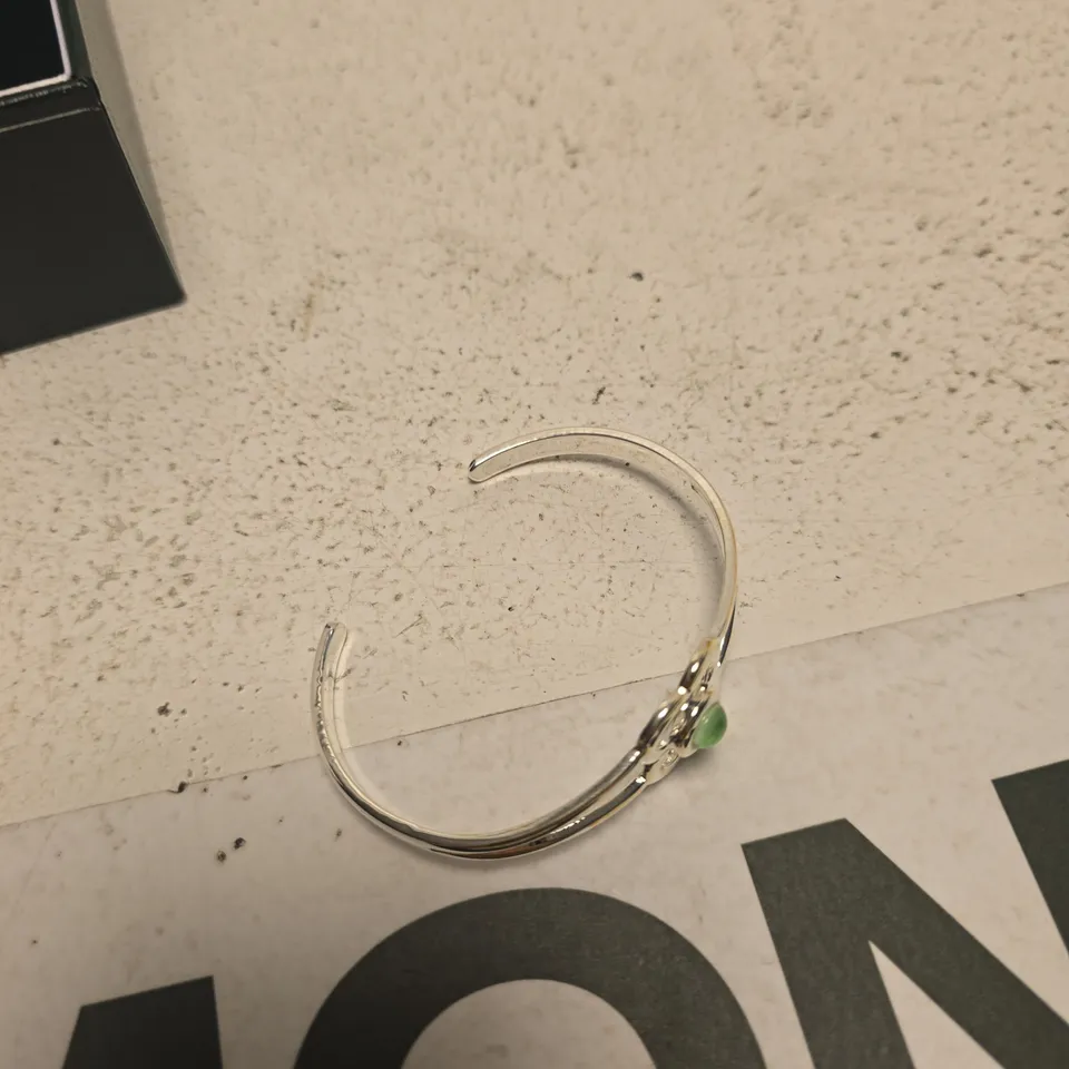 AUGUST OPEN BANGLE BRACELET – SILVER TONE JEWELLERY SET