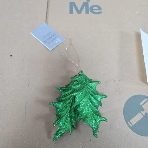 BOX OF APPROXIMATELY 12 GISELA GRAHAM HOLLY HANGING TREE DECORATIONS