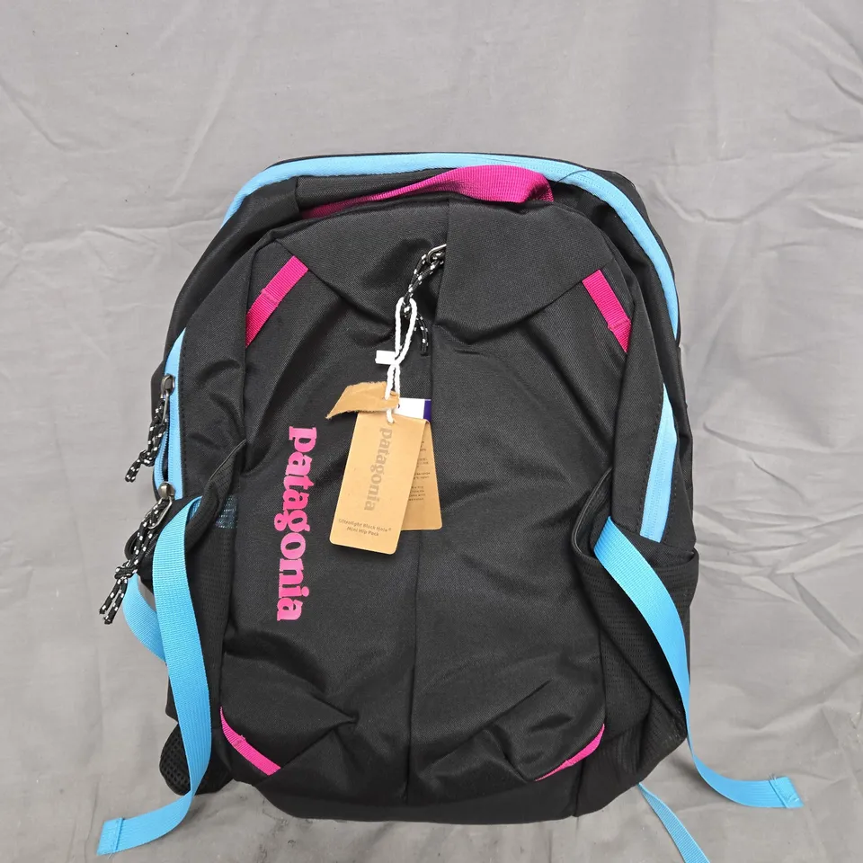 PATAGONIA ULTRALIGHT BLACK HOLE MINI HIP PACK IN BLACK