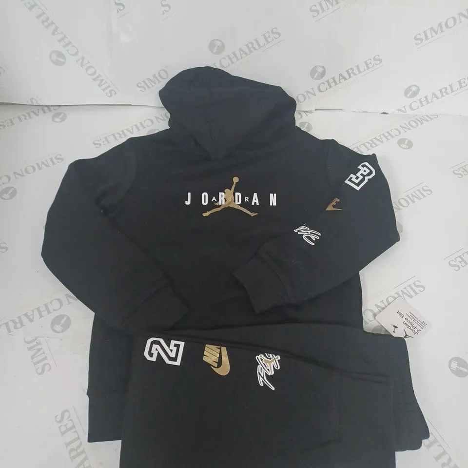 AIR JORDAN TRACKSUIT SIZE 4-5 YEARS