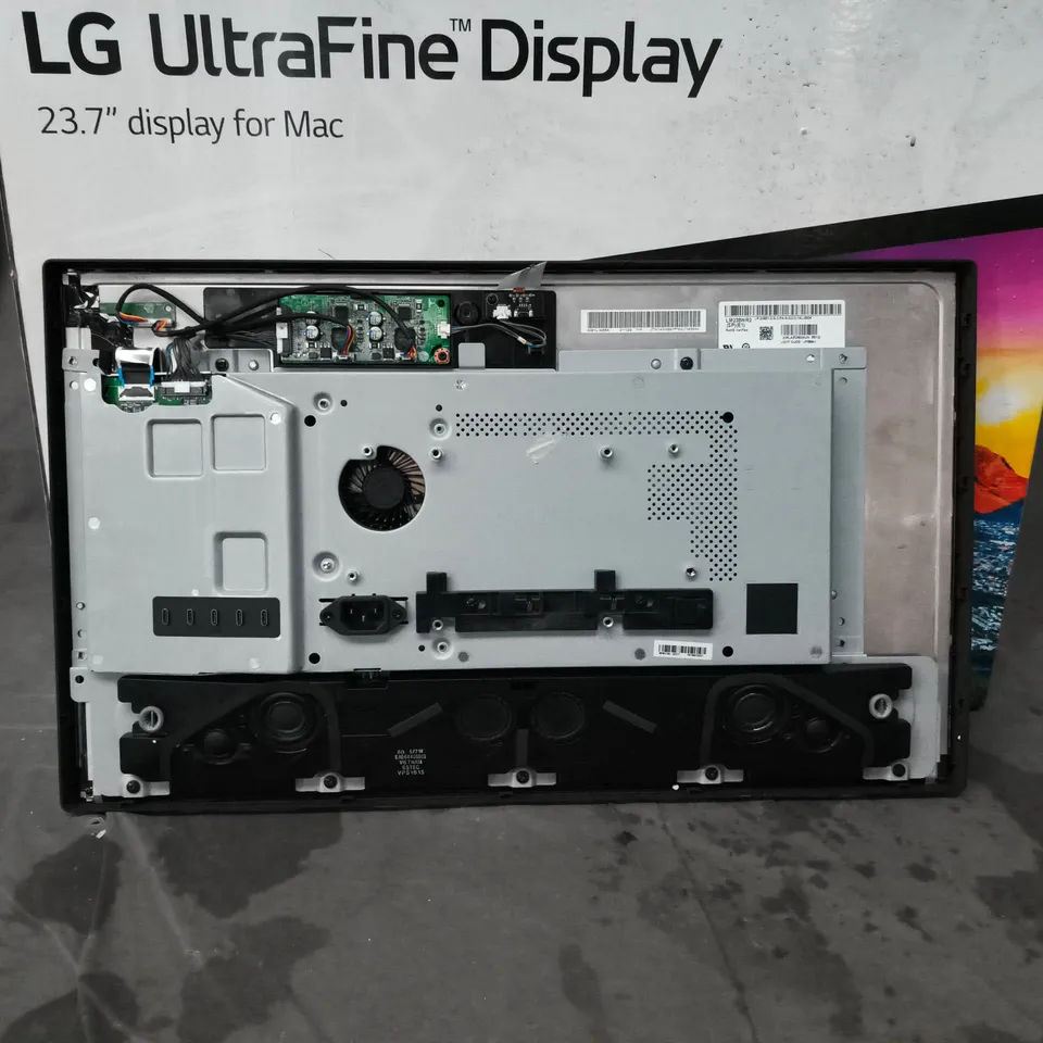LG ULTRAFINE DISPLAY 23.7-INCH MONITOR FOR MAC 