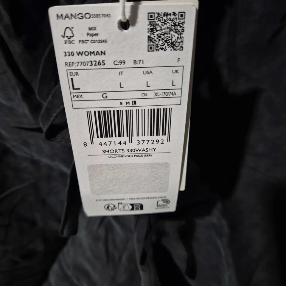 MANGO WOMEN’S SHORTS – BLACK – UK SIZE L