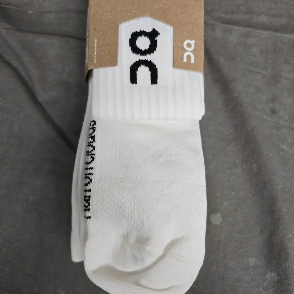 ONN LOGO SOCK 3-PACK – WHITE, XL (46-49)