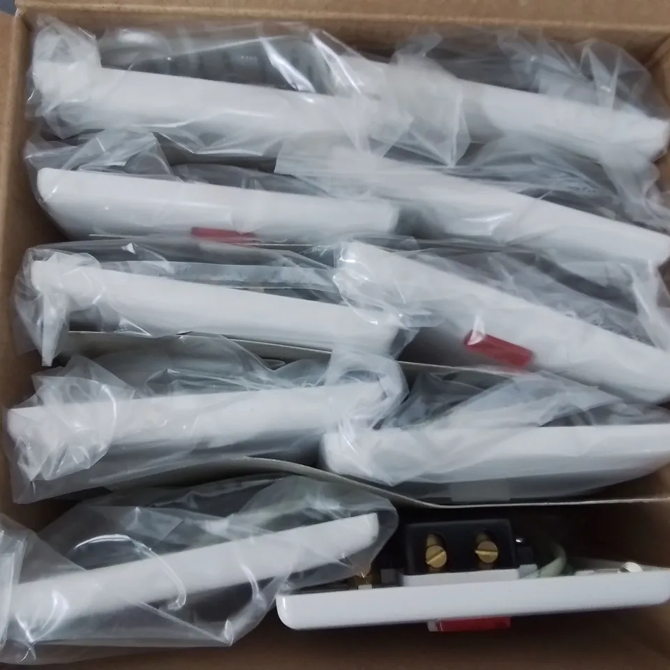 PALLET OF APPROXIMATELY 21 MULTI BOXES OF EMCO 20A DOUBLE POLE SWITH WITH NEON - EC 266620