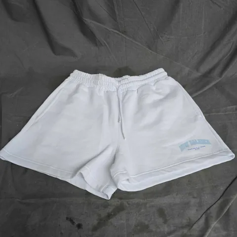 NEW BALANCE SWEAT SHORTS IN WHITE SIZE M